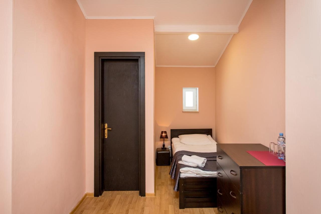 Hotel Veranda Ganisi Экстерьер фото